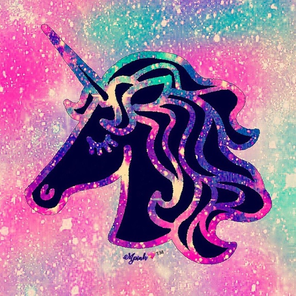 Meet your Posher, Lena.U are all magical ✨ - Picture 2 of 9